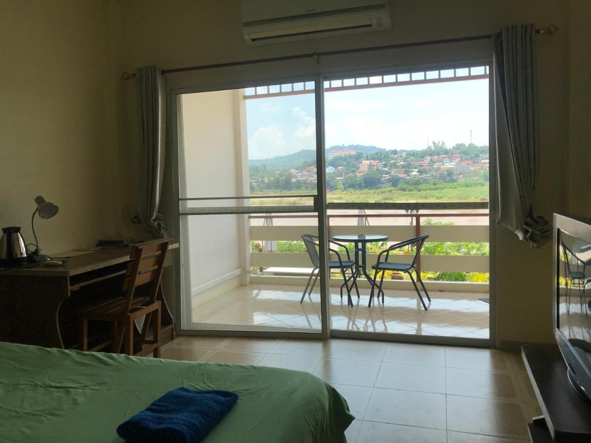 Day Waterfront Hotel Chiang Khong Exterior foto
