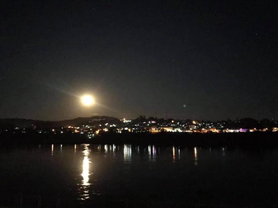 Day Waterfront Hotel Chiang Khong Exterior foto
