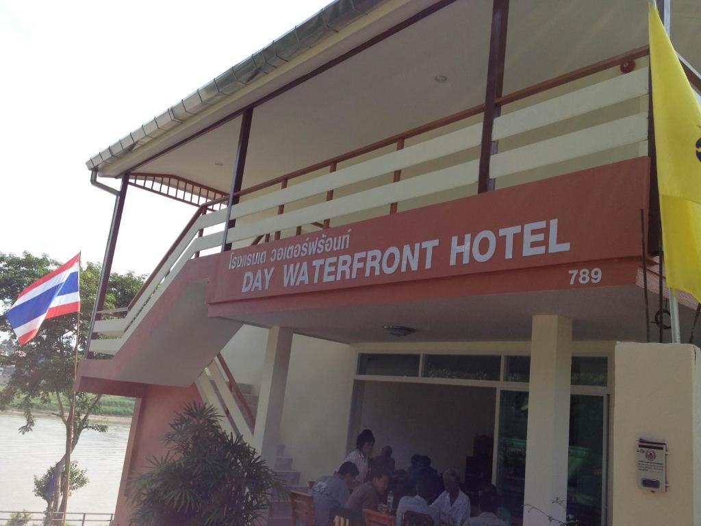Day Waterfront Hotel Chiang Khong Exterior foto