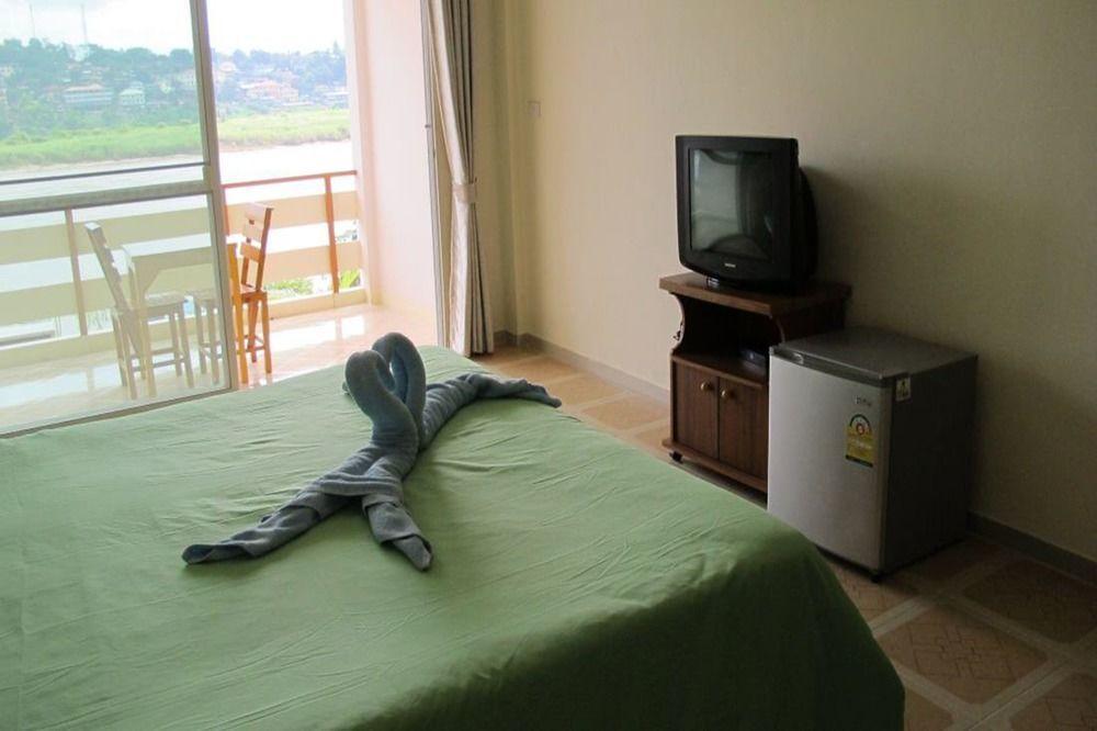 Day Waterfront Hotel Chiang Khong Exterior foto