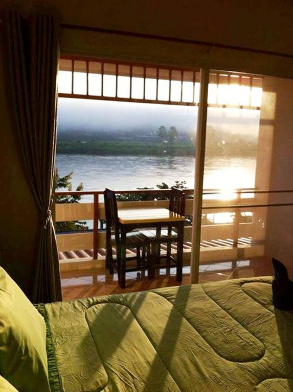 Day Waterfront Hotel Chiang Khong Exterior foto